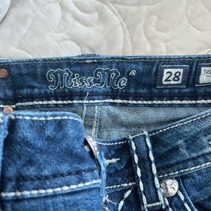 Miss Me jeans size 28 Excellent condition